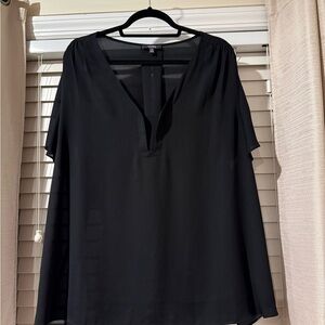 NYDJ Black Sheer V-Neck Blouse short sleeves